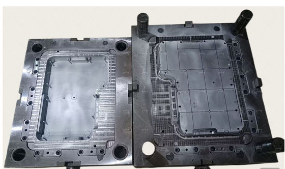 Thiết bị y tế Vỏ nhựa Khuôn gia công CNC Khuôn ép chính xác